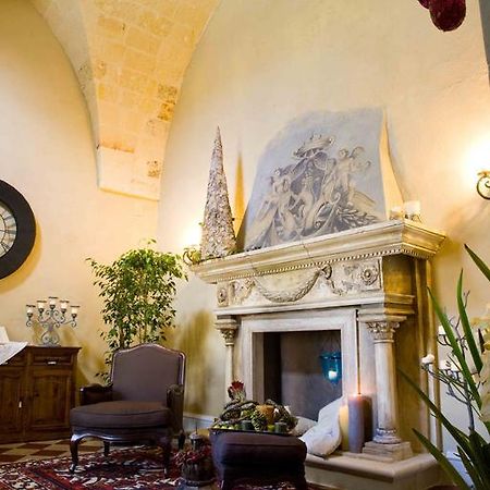 Palazzo Delle Viole Bed & Breakfast ออเรีย ภายนอก รูปภาพ