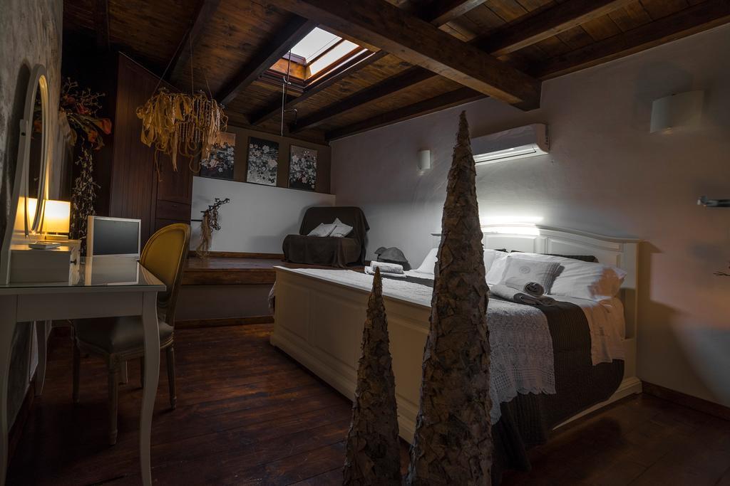 Palazzo Delle Viole Bed & Breakfast ออเรีย ภายนอก รูปภาพ