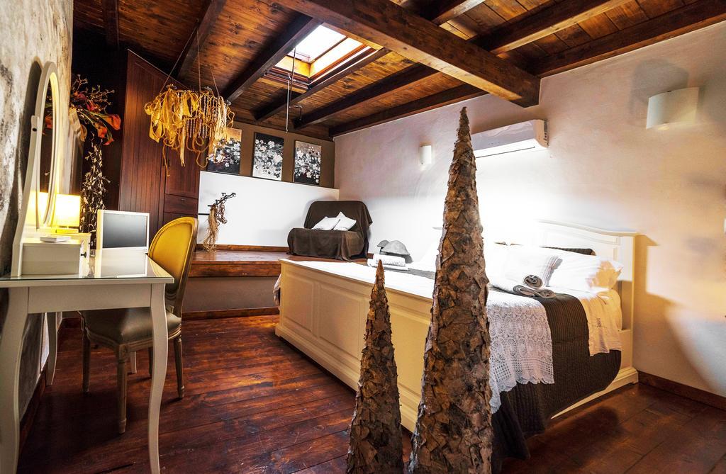 Palazzo Delle Viole Bed & Breakfast ออเรีย ภายนอก รูปภาพ