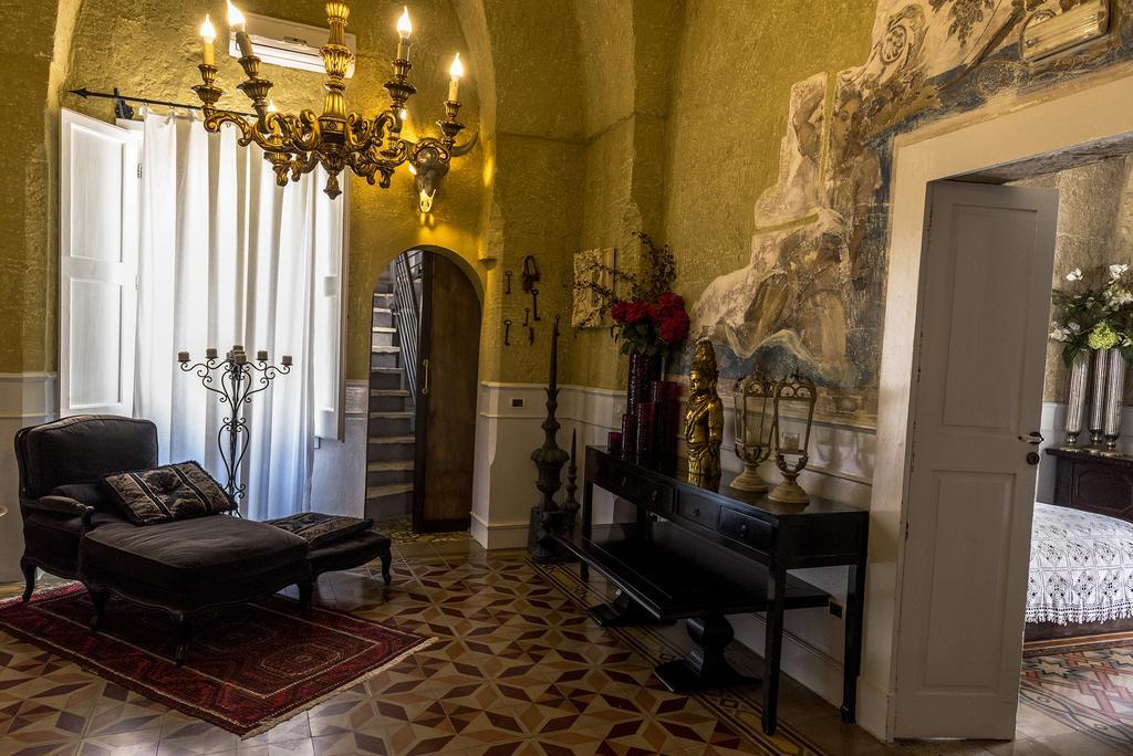 Palazzo Delle Viole Bed & Breakfast ออเรีย ภายนอก รูปภาพ