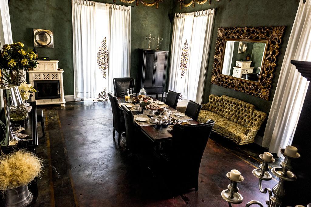 Palazzo Delle Viole Bed & Breakfast ออเรีย ภายนอก รูปภาพ