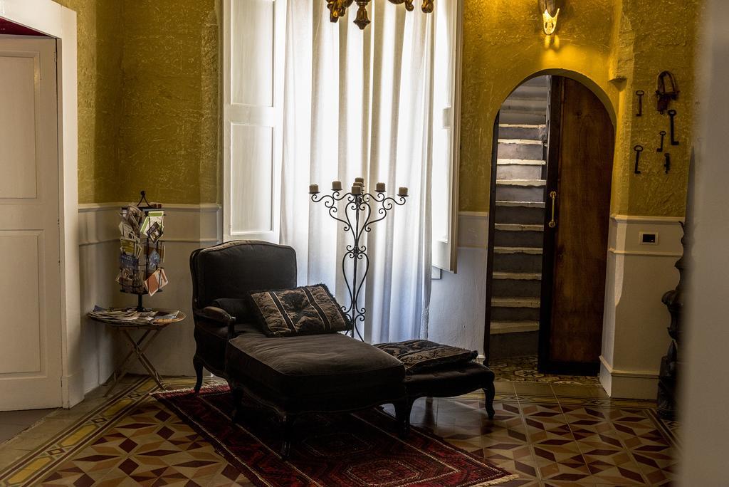 Palazzo Delle Viole Bed & Breakfast ออเรีย ภายนอก รูปภาพ